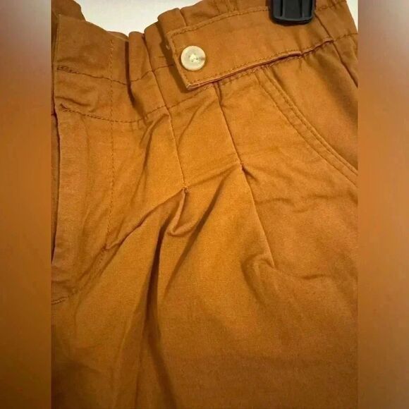 Liz Claiborne Pleated shorts | Rust Brown Color | Rolled up | Size 6 - Picture 3 of 4